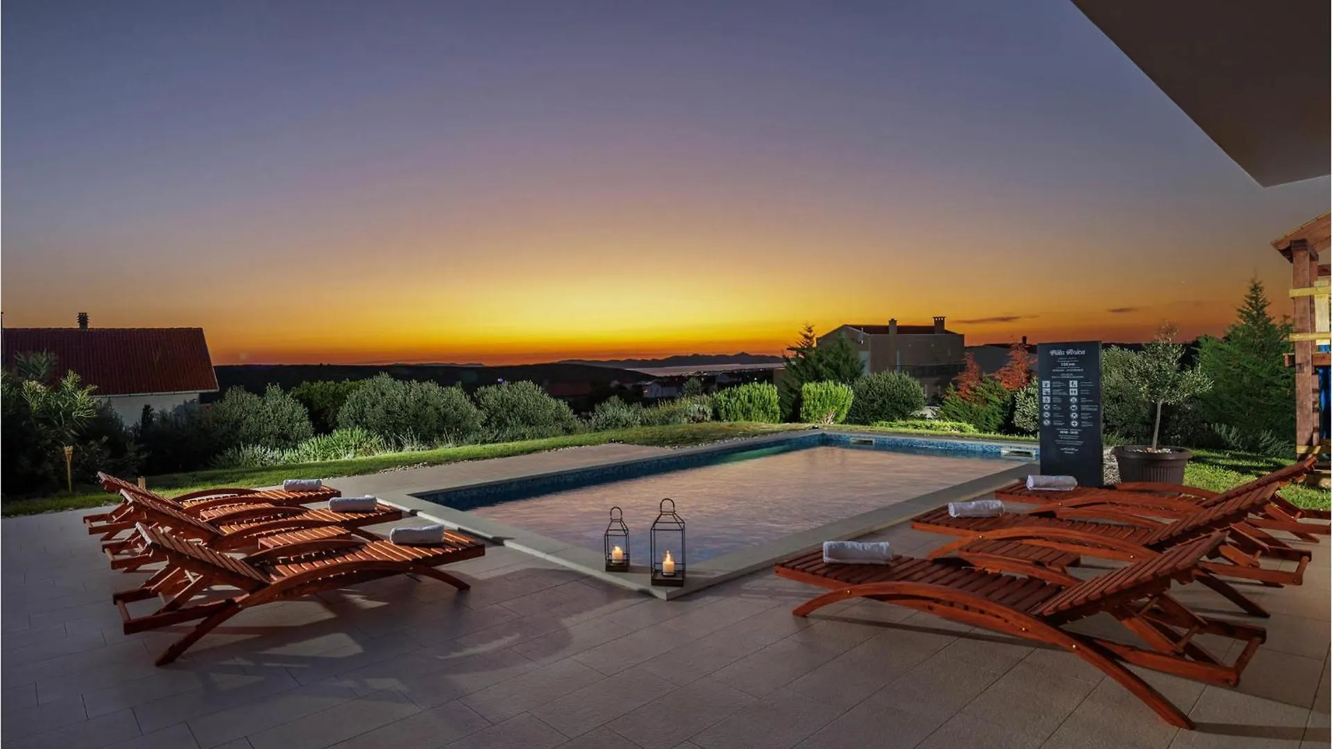 Villa Anica Debeljak 0*,